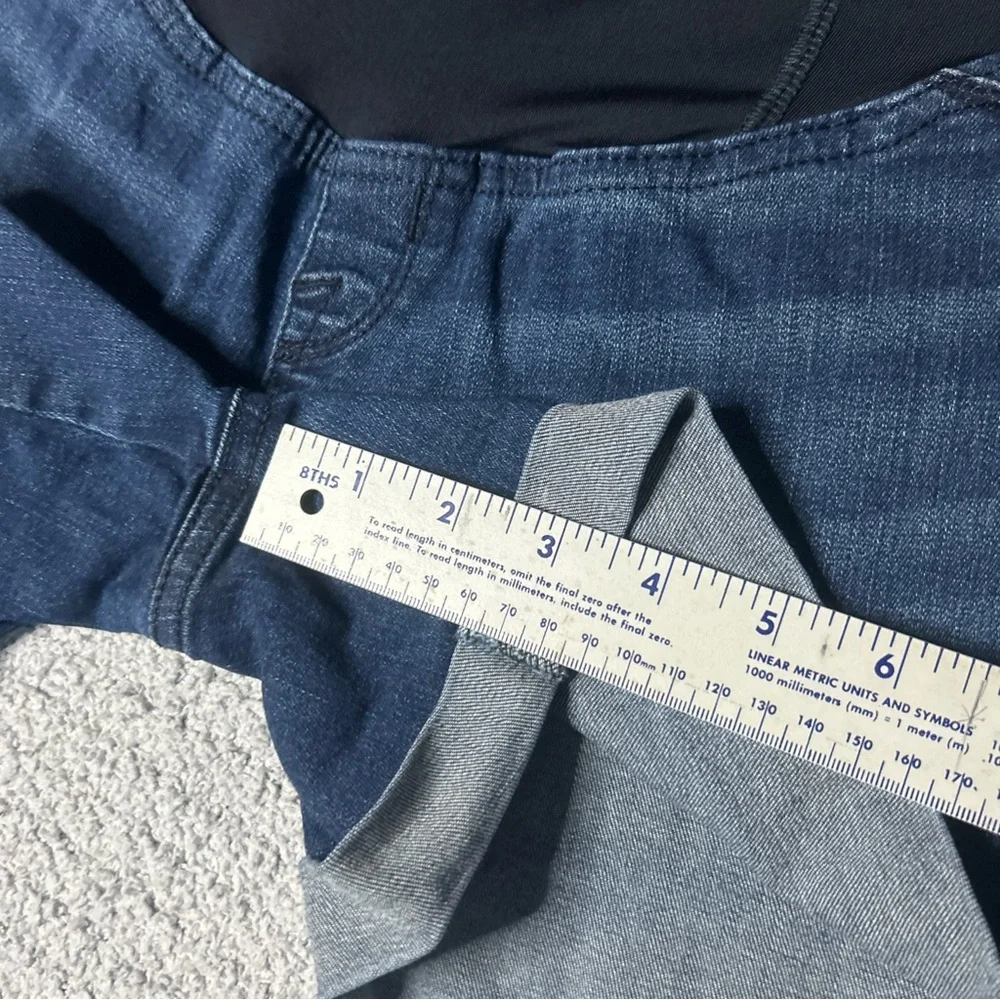 Isabel Maternity by‎ Ingrid & Isabel Blue Jean Midi Shorts Size 4
